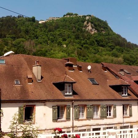 Appartement Tout Confort Vue Sur Les Forts Salins-les-Bains Exteriér fotografie