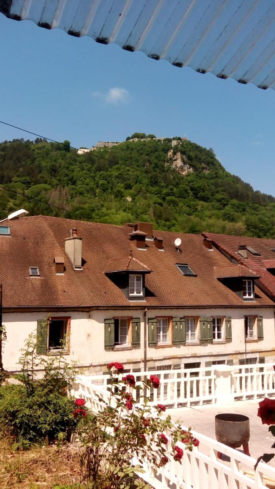 Appartement Tout Confort Vue Sur Les Forts Salins-les-Bains Exteriér fotografie